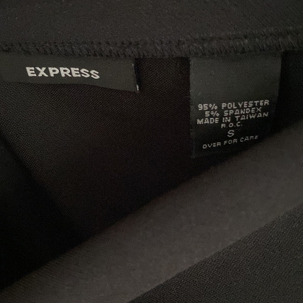 Express Black Ruffle Skirt Small - Picture 3 of 5